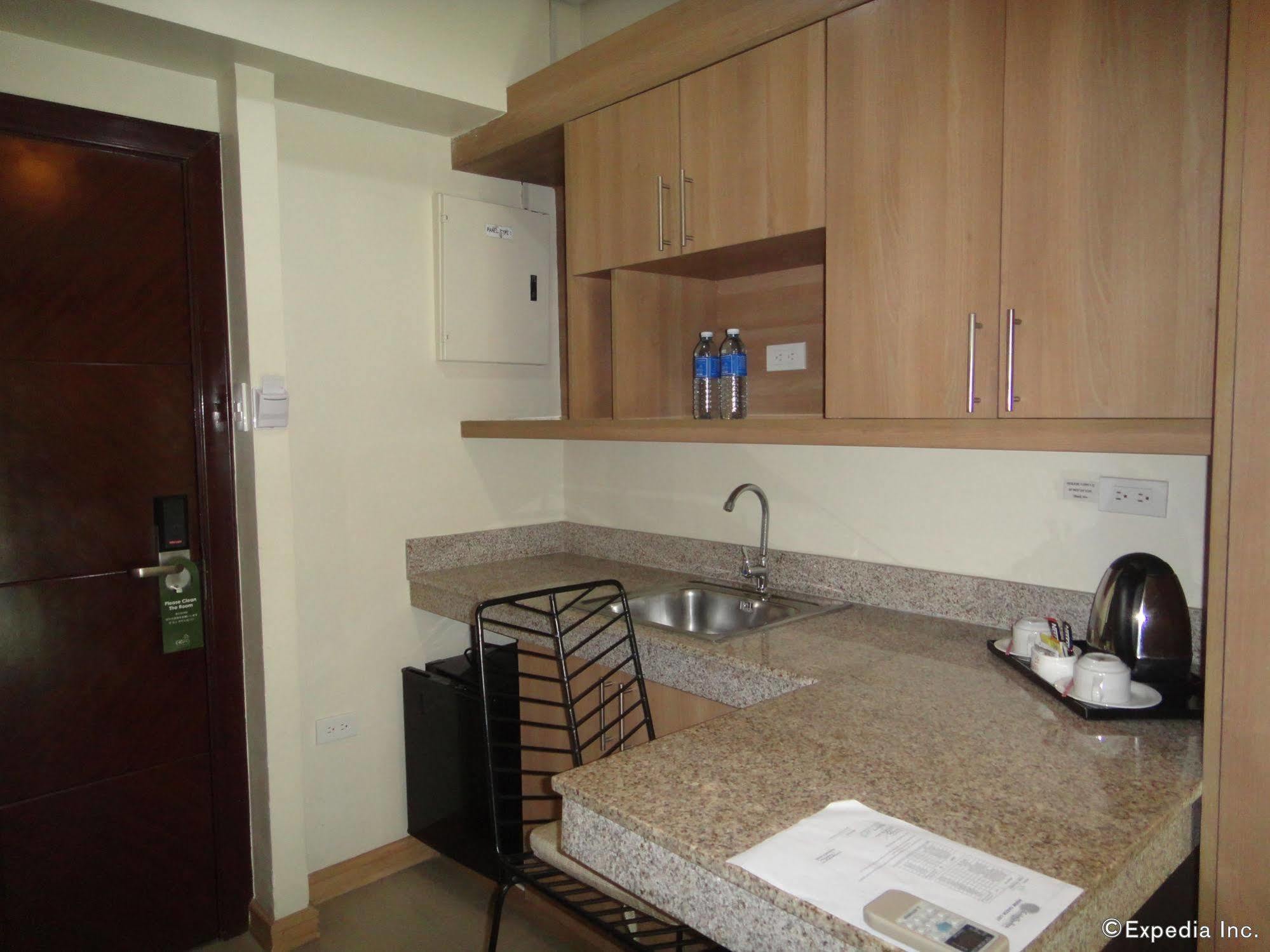 City Suites Ramos Tower Cebu ภายนอก รูปภาพ